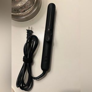 Le Duo
360° Airflow Titanium Styler